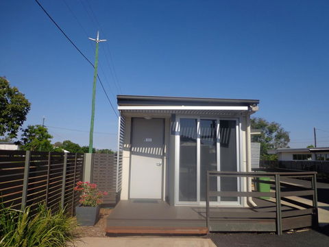 Smart Stayzzz Inns - Accommodation Australia 2