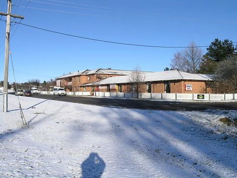 Snowgate Motel + Apartments - Australia Shopping 0