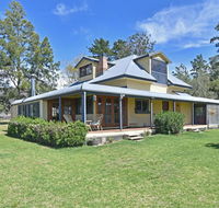 Soldiers Cottage picturebook vineyard home - Accommodation Australia