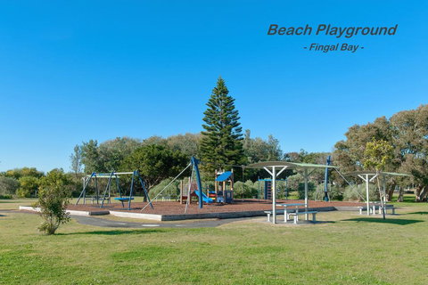 Sounds Of Sunshine 1 Upstairs Half Of House - Bed n Breakfasts 3