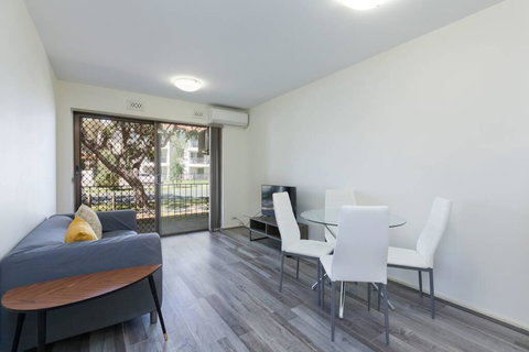 South Perth Perfect Location Free WIFI & Parking - Bed n Breakfasts 0
