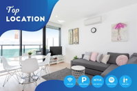 South Yarra City View Apartment with Car Park Amazon Alexa Spotify Netflix and WiFi