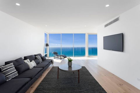 Southpoint -Brand New Home, Oceanfront Views - Accommodation Australia 0