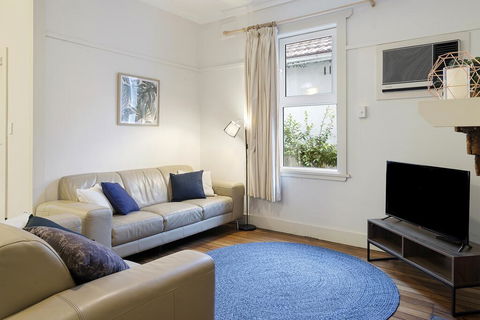 Spacious & Relaxed 4 Bed House - Pets Welcome - Accommodation Australia 2