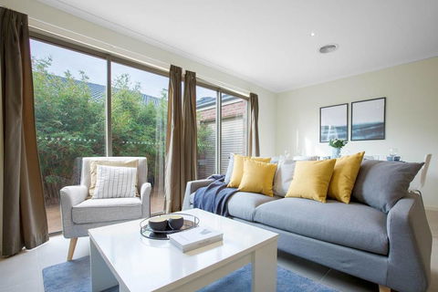 Spacious Lovely 5Beds Home@Point Cook - Local Tourism 0