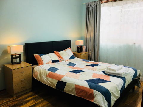 Spacious Townhouse In Wollongong - Accommodation Australia 0