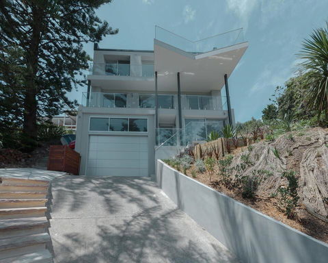 Spectacular Bilgola Beachhouse - Accommodation Australia 2