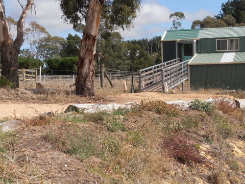 Springmead Rustic Cabin - Accommodation Australia 1