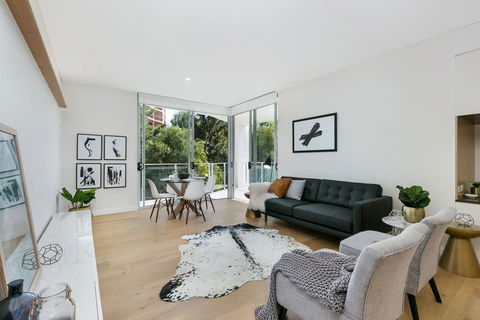 St Leonards Self-Contained Two-Bedroom Apartment (803NOR) - Accommodation Australia 1