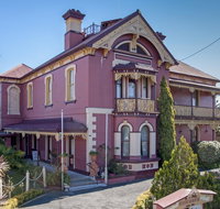 Stannum House - Local Tourism