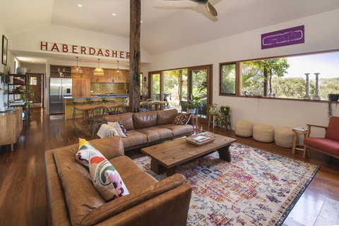 Stella - Local Tourism 1