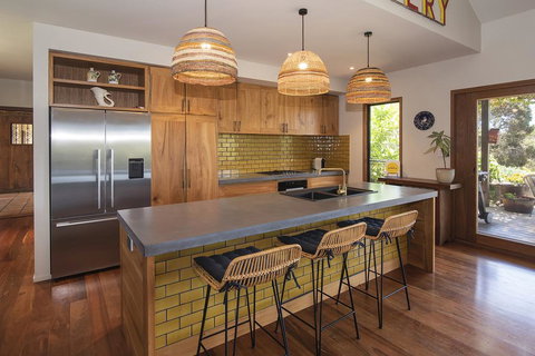 Stella - Local Tourism 3