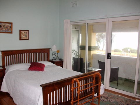 Stella's Dromana Hotel - Accommodation Australia 2