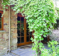 Stonehenge Retreat - Accommodation Australia