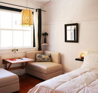 Studio Flat with Shared Rooftop Terrace - Accommodation Australia
