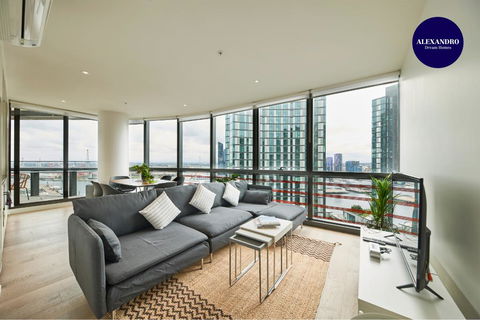 STUNNING 2 BED 2 BATH STYLISH UNIT // FREE PARKING - Accommodation Australia 2