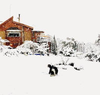 STUNNING HOME WITH AMAZING VIEWS - just 20 mins to the city and only 10 to MONA - Australia Shopping