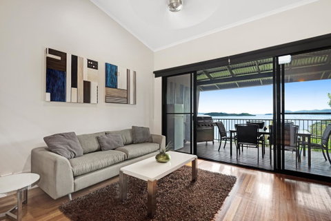 Stunning Panorama Apartments - Accommodation Australia 2