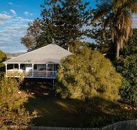 Stunning Queenslander - Bed n Breakfasts