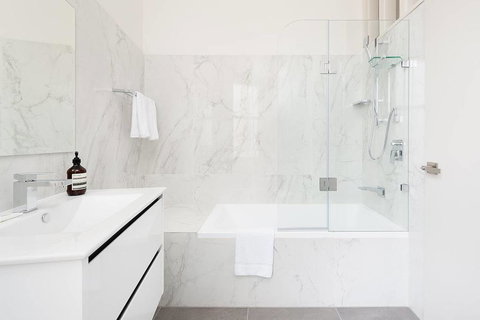 STUNNING SYDNEY HOME 4 - Local Tourism 2