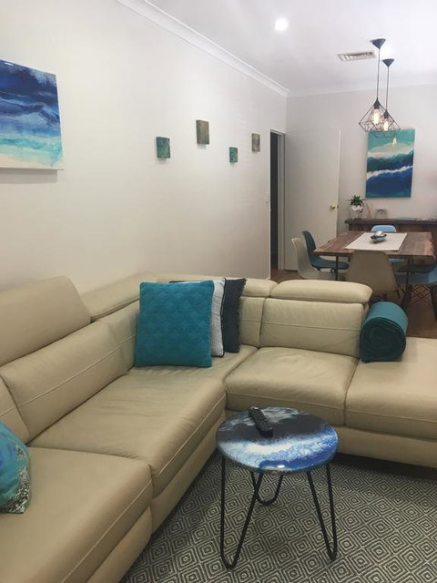 Stylish North Perth On Cafe Strip - Accommodation Australia 1