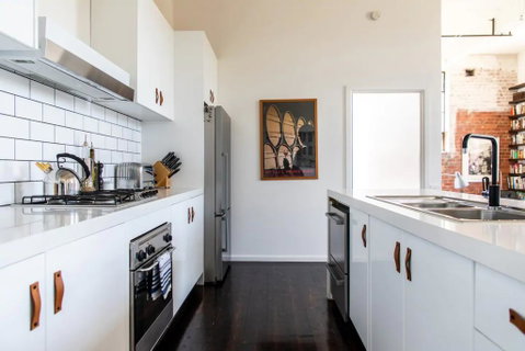 Stylish Warehouse Conversion In The Heart Of Fitzroy - Bed n Breakfasts 2