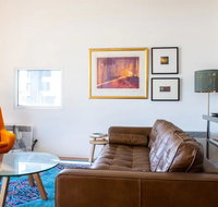 Stylish Warehouse Convert 2 Bedroom Apartment - Accommodation Australia