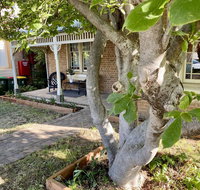 SUMMER HOUSE - CENTRAL LOCATION Near PARK - Accommodation Australia