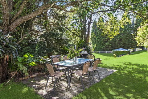 SUNNYDELL - Accommodation Australia 1