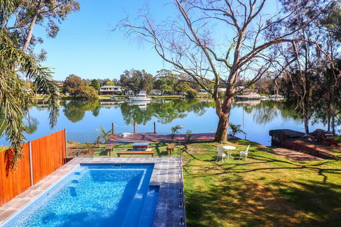 Sunset Lodge - Accommodation Australia 0