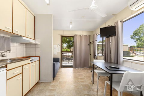 Sunset Top Tourist Park - Accommodation Australia 2