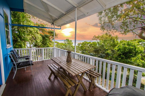 Sunset Villa - Australia Shopping 1