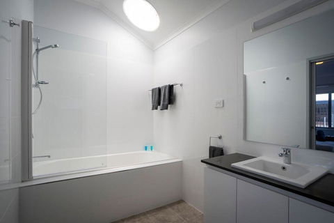 Surf Beach Holiday Park - Accommodation Australia 2