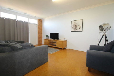 Surf Break & Ocean Break - Accommodation Australia 3