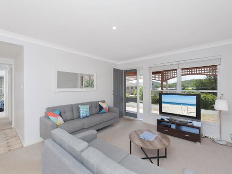 Surf Break - 10A Tuna (Downstairs) - Accommodation Australia 1