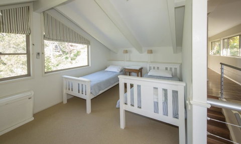 Surfers Ave Retreat Narrawallee - Accommodation Australia 2