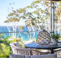 Surfers Beach House - Accommodation Australia