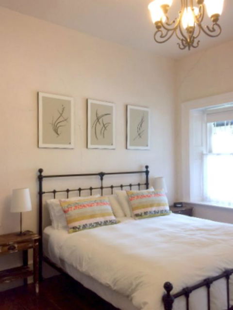 Surgeon's Cottage - Local Tourism 3