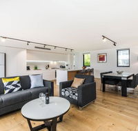 Sydney Townhouse with Parking and Deck - Australia Shopping