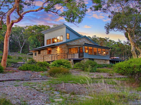 Sydney View - 70km From Sydney, 1000km From Care! - Bed n Breakfasts 0