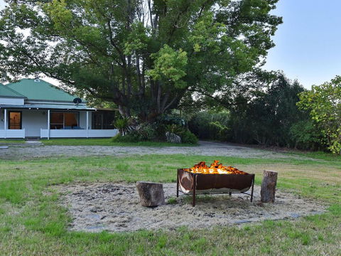 Tabitha Hill Cottage - Accommodation Australia 0
