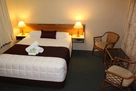 Tabourie Lake Motor Inn - Accommodation Australia 2
