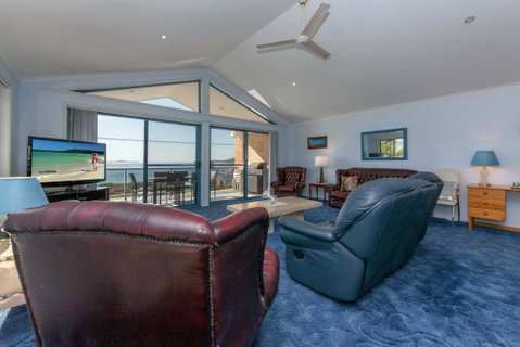 Tah Villa, 1/68 Marine Drive - Accommodation Australia 1