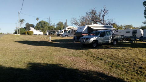 Taroom Caravan & Tourist Park - Accommodation Australia 1