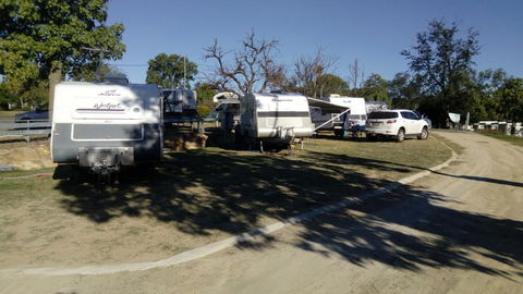 Taroom Caravan & Tourist Park - Accommodation Australia 2