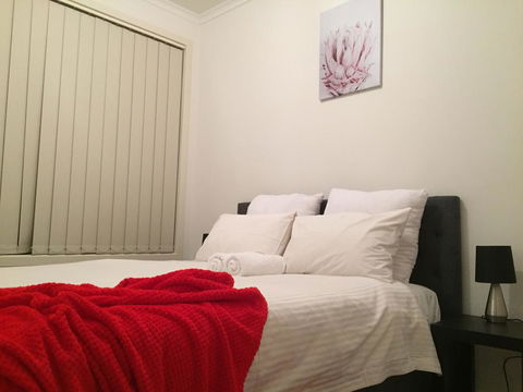 Tasha's Apartments On Kerry - Accommodation Australia 0