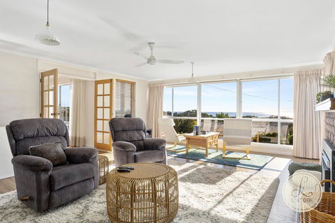 TASSIE SEASIDE SERENITY - L'Abode Accommodation - Accommodation Australia 0