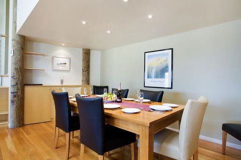 Tathra Beach House Holiday Apartments - Accommodation Australia 2