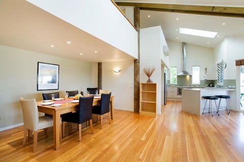 Tathra Beach House Holiday Apartments - Accommodation Australia 1