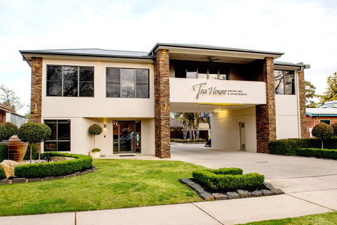 Tea House Motor Inn - Accommodation Australia 0